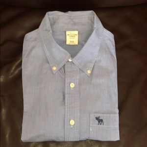 CLASSIC ABERCROMBIE & FITCH BUTTON DOWN SHIRT